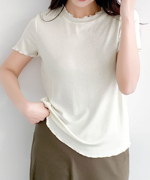 LOWO(ロワ)の「【シルクタッチ / 伸縮性】吸湿性に優れたリヨセル素材。フリルハイネックプルオーバー(Tシャツ/カットソー・レディース・グレー/ブラック/カーキ/オフホワイト・FREE)」の7枚目の写真
