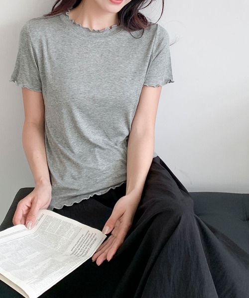 LOWO(ロワ)の「【シルクタッチ / 伸縮性】吸湿性に優れたリヨセル素材。フリルハイネックプルオーバー(Tシャツ/カットソー・レディース・グレー/ブラック/カーキ/オフホワイト・FREE)」の13枚目の写真