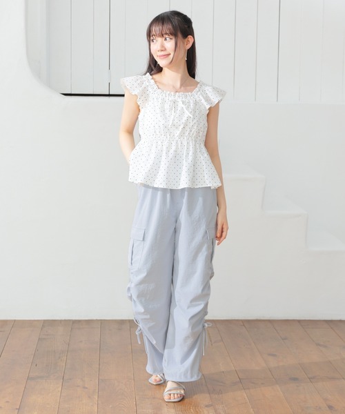 Honeys(ハニーズ)の「脇ドロストカーゴパンツ(カーゴパンツ・レディース・サックスブルー系1/ホワイト/ライトピンク/ブラック・L/M/S/SS)」の17枚目の写真