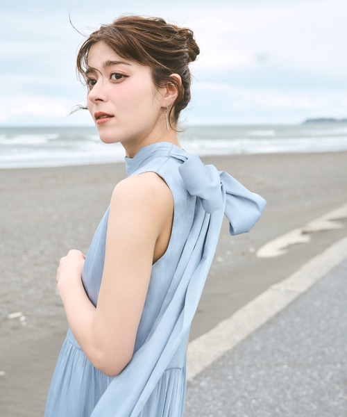 Olu.(オルドット)の「ボウタイリボンティアードワンピース(ワンピース・レディース・ピンク/ブルー/ベージュ・1/0)」の17枚目の写真