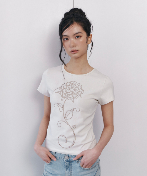 CURETTY(キュリティ)の「C ROSE HOTFIX SLIM T-SHIRT_BEIGE(Tシャツ/カットソー・レディース・Beige・SMALL)」の2枚目の写真