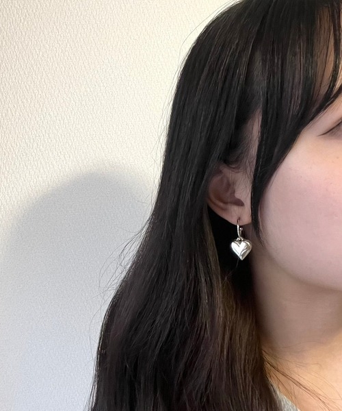 tunee（チュニー）の「韓国っぽシルバーハートピアス(hsyd)（ピアス（両耳用）・レディース・シルバー・FREE）」の14枚目の写真