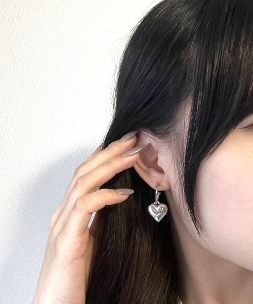 tunee（チュニー）の「韓国っぽシルバーハートピアス(hsyd)（ピアス（両耳用）・レディース・シルバー・FREE）」の15枚目の写真