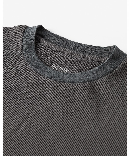 DoCLASSE( ドゥクラッセ)の「高性能アクティブ軽快Tシャツ 長袖(Tシャツ/カットソー・メンズ・ホワイト/ネイビー/ブラック/チャコール・L/3L/M/LL)」の8枚目の写真