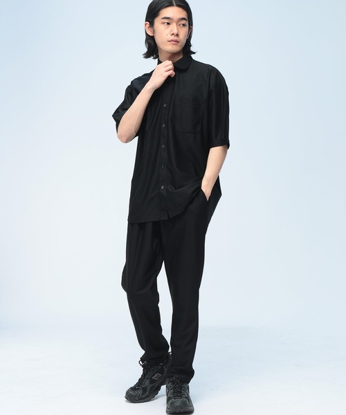 URBAN SQUARE(アーバンスクエア)の「【セットアップ】半袖 シャツ パンツ セットアップ メンズ 夏 キレイめ さらさら 軽量 ストレッチ 上下セット オフィスカジュアル(セットアップ・メンズ・ブラック/ネイビー・LL/M/L)」の5枚目の写真