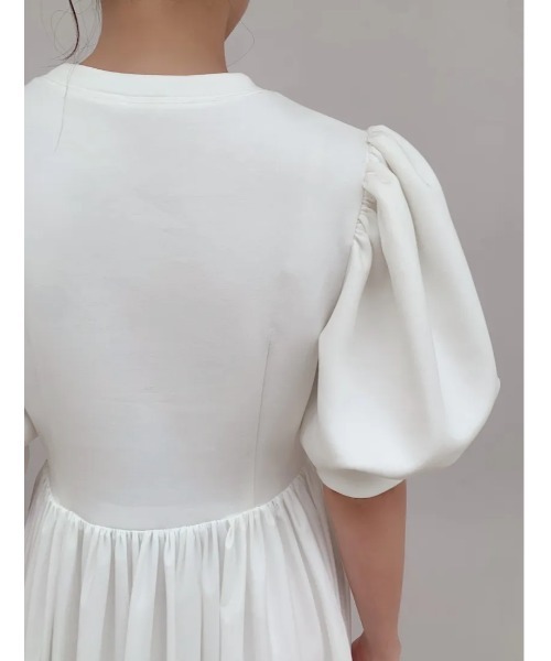 BIRTHDAY BASH(バースデイバッシュ)の「VOLUME SLEEVE DOCKING SHEER DRESS(ボリュームスリーブドッキングシアードレス)(ワンピース・レディース・ホワイト/ブラック・S/M)」の3枚目の写真