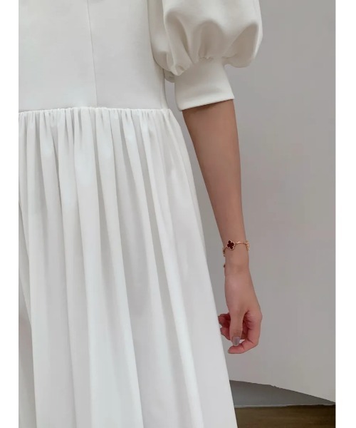 BIRTHDAY BASH(バースデイバッシュ)の「VOLUME SLEEVE DOCKING SHEER DRESS(ボリュームスリーブドッキングシアードレス)(ワンピース・レディース・ホワイト/ブラック・S/M)」の5枚目の写真