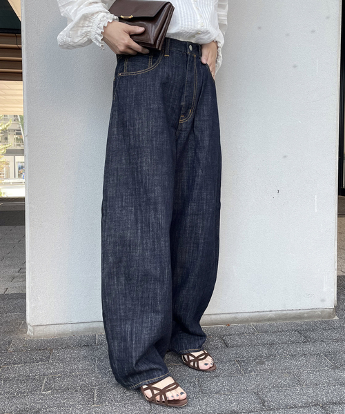 journal standard L'essage(ジャーナルスタンダードレサージュ)の「12.5oz バルーンデニムパンツ(デニムパンツ・レディース・ブルー/ネイビー・38/36)」の6枚目の写真