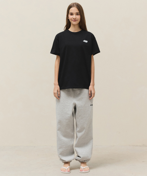 MTTIRE（マティレ）の「Stichi Logo T-shirt / Black（Tシャツ/カットソー・レディース・その他・LARGE/MEDIUM/X-LARGE/SMALL）」の4枚目の写真