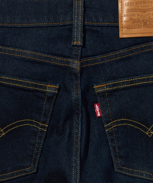 Levi's(リーバイス)の「Levi's/リーバイス 723 ハイライズストレート ジーンズ ダークインディゴ(デニムパンツ・レディース・ダークインディゴブルー・26inch/25inch/24inch/23inch/28inch/27inch)」の4枚目の写真