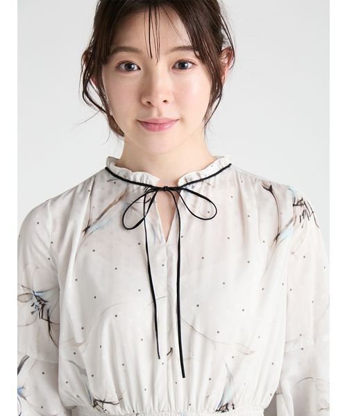 CELFORD(セルフォード)の「リリードットプリントワンピース(ワンピース・レディース・ライトグレー/ブラック/オフホワイト・36/38)」の9枚目の写真