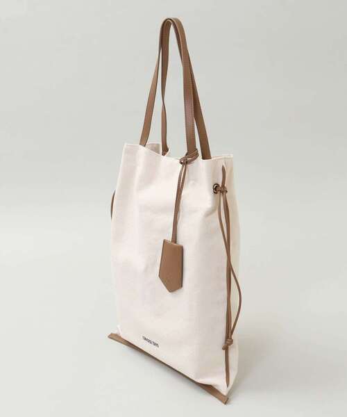 CONVERSE TOKYO（コンバーストウキョウ）の「CANVAS GATHERED TOTE BAG（トートバッグ・レディース・ブラック/ベージュ・FREE）」の10枚目の写真