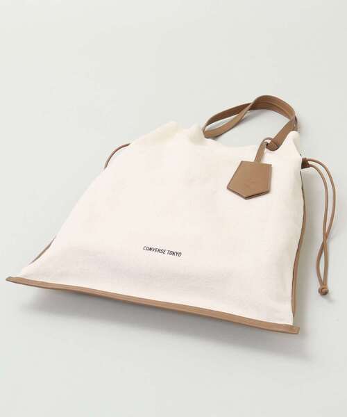CONVERSE TOKYO（コンバーストウキョウ）の「CANVAS GATHERED TOTE BAG（トートバッグ・レディース・ブラック/ベージュ・FREE）」の8枚目の写真