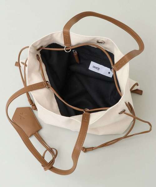 CONVERSE TOKYO（コンバーストウキョウ）の「CANVAS GATHERED TOTE BAG（トートバッグ・レディース・ブラック/ベージュ・FREE）」の3枚目の写真