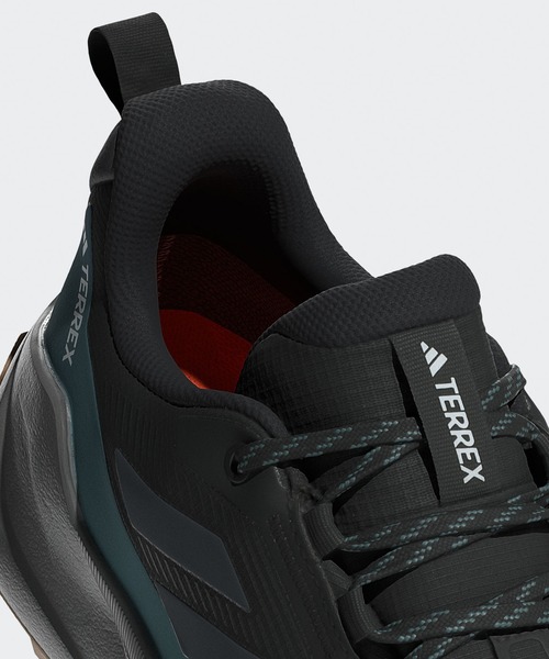 adidas(アディダス)の「テレックス トレイルメーカー 2 GORE-TEX ハイキング / Terrex Trailmaker 2 GORE-TEX Hiking / アディダス adidas(スニーカー・メンズ・ブラック×グレー・24.5cm/25.0cm/25.5cm/26.0cm/26.5cm/27.0cm/27.5cm/28.0cm/29.0cm)」の8枚目の写真