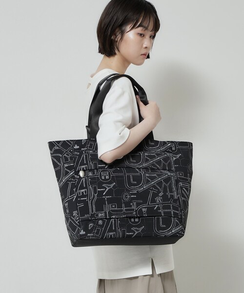 HIROKO HAYASHI(ヒロコハヤシ)の「COMODA(コモダ)ボストンバッグ(ボストンバッグ・レディース・ブラック系/ベージュ系4・00)」の3枚目の写真