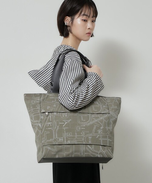 HIROKO HAYASHI(ヒロコハヤシ)の「COMODA(コモダ)ボストンバッグ(ボストンバッグ・レディース・ブラック系/ベージュ系4・00)」の6枚目の写真