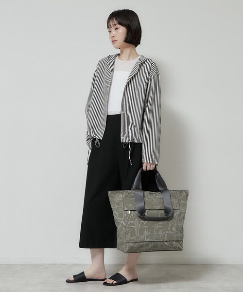 HIROKO HAYASHI(ヒロコハヤシ)の「COMODA(コモダ)ボストンバッグ(ボストンバッグ・レディース・ブラック系/ベージュ系4・00)」の7枚目の写真