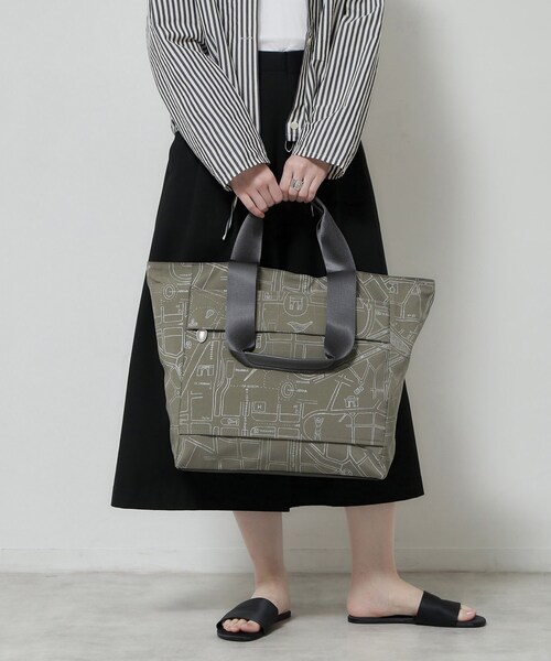 HIROKO HAYASHI(ヒロコハヤシ)の「COMODA(コモダ)ボストンバッグ(ボストンバッグ・レディース・ブラック系/ベージュ系4・00)」の8枚目の写真