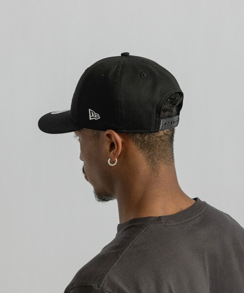 NEW ERA(ニューエラ)の「New Era(R)x Saturdays NYC "Miller" Logo Cap(キャップ・メンズ・ネイビー/ブラック・FREE)」の21枚目の写真
