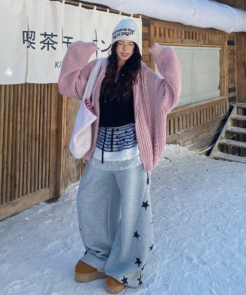 AsRiRe（アスリレイ）の「26aw スター柄切替ビッグポケットワイドスウェットパンツ（スウェットパンツ・レディース・ブラック/イエロー/グレー・M）」の18枚目の写真