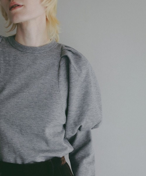 MANOF(マノフ)の「TUCK PUFF KNIT(ニット/セーター・レディース・グレー/レッド/アイボリー・F)」の6枚目の写真