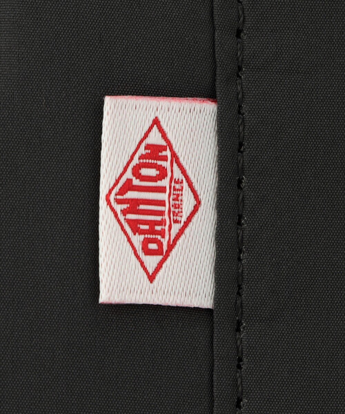 DANTON(ダントン)の「CHEMIN VERT 8.4 - Polyester Taffeta Sling Bag(ボディバッグ/ウエストポーチ・レディース・グレー/ライトグリーン/マスタード/ブラック/アイボリー・-)」の16枚目の写真