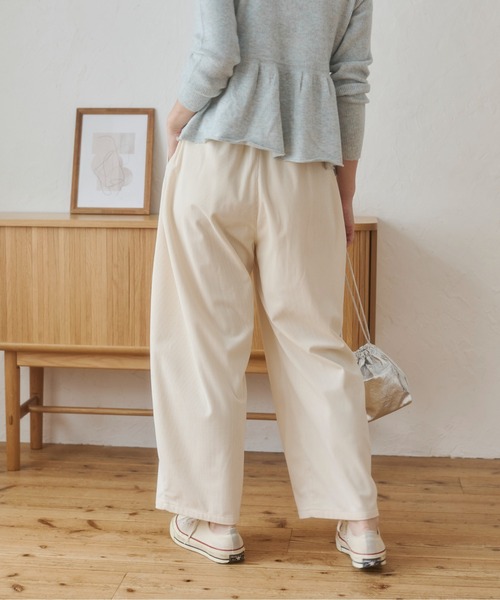 ANGIE(アンジー)の「コーデュロイ サイドタック コクーンパンツ / 秋服 / 冬服(その他パンツ・レディース・ブラウン/ブラック/アイボリー・FREE)」の18枚目の写真