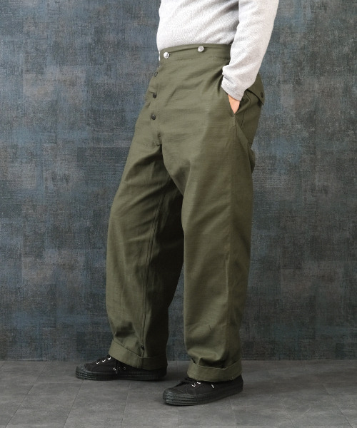 YMCLKY（ワイエムシーエルケーワイ）の「米軍タイプ ファイアーマンパンツ YMCLKY. #PP419YN（カーゴパンツ・メンズ・オリーブ・X-LARGE/LARGE/MEDIUM）」の2枚目の写真