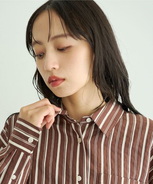earth music&ecology（アースミュージックアンドエコロジー）の「スタンダードシャツ（シャツ/ブラウス・レディース・ブラウン系その他4/ダークネイビー/ボルドー・FREE）」の18枚目の写真