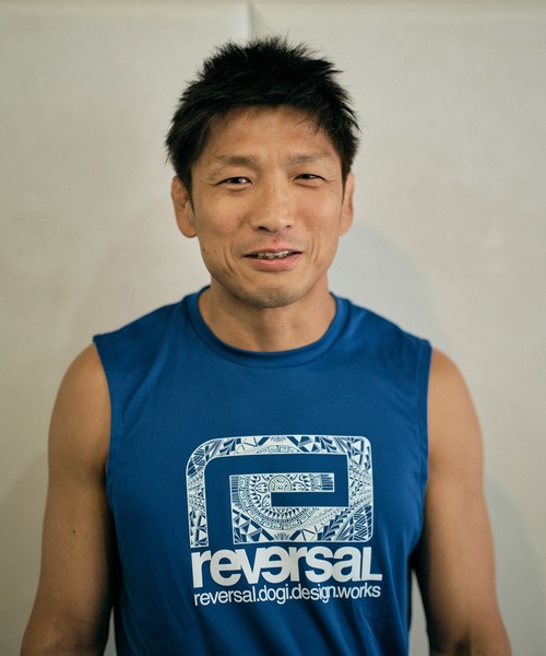 reversal.dogi.design.works(リバーサル・ドーギ・デザイン・ワークス)の「<reversal/リバーサル>WRF BIGMARK TRIBE DRY SLEEVELESS(Tシャツ/カットソー・メンズ・ネイビー/ブラック/ブルー/グレー・S/M/L/XL/2XL)」の5枚目の写真
