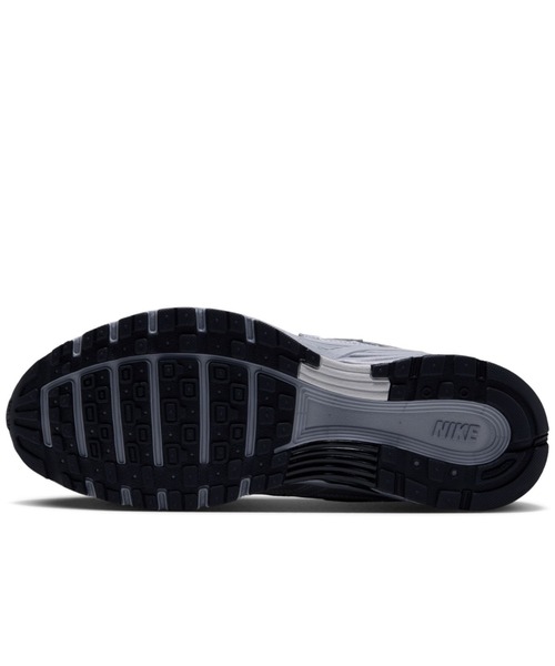NIKE(ナイキ)の「ナイキ P-6000 ウィメンズシューズ / Nike P-6000 Women's Shoes BV1021-022 Wolf Grey(スニーカー・レディース・グレー・23.5/23/24/24.5/22/22.5/25.5/25/26)」の5枚目の写真