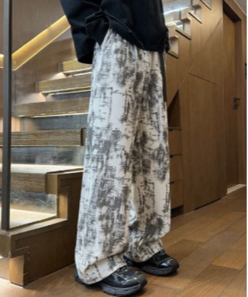 DOUBLE STEAL(ダブルスティール)の「DSニュアンス総柄バギーパンツ(その他パンツ・メンズ・ブラック/オフホワイト・X-LARGE/MEDIUM/LARGE)」の4枚目の写真