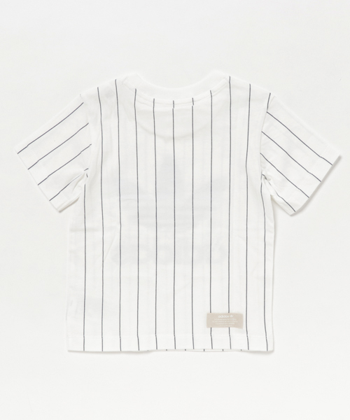 adidas（アディダス）の「オリジナルス Tシャツ[TKO TREFOIL TEE PINSTRIPE]<mstko>（Tシャツ/カットソー・キッズ・ホワイト×ブルー・100/120/110/90）」の2枚目の写真