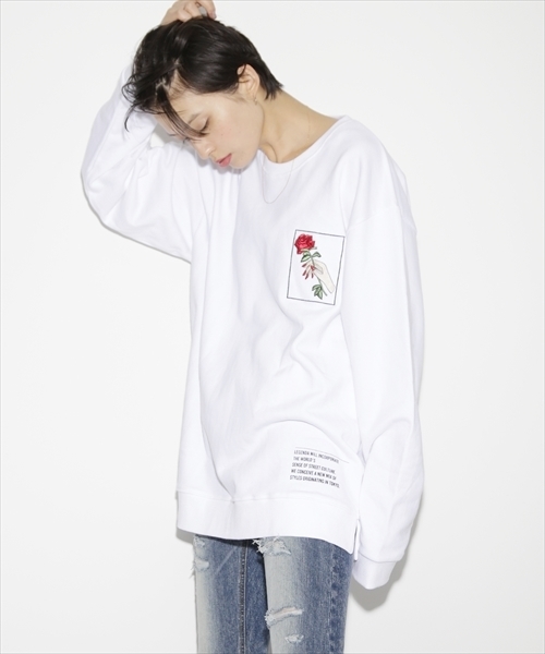 Legenda レジェンダ の 手書き風 Flame Rose刺繍 ルーズシルエットスウェットトレーナー スウェット Wear