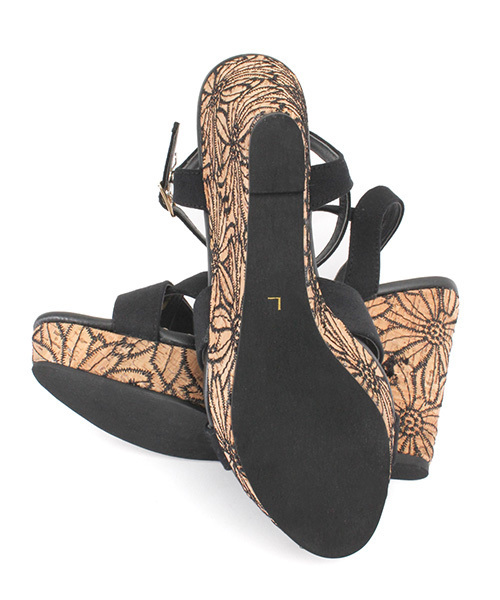 RANDA（ランダ）の「フラワー刺繍サンダル（サンダル・レディース・ピンク/ブルー/ブラック/ホワイト・LL/M/L/S）」の6枚目の写真