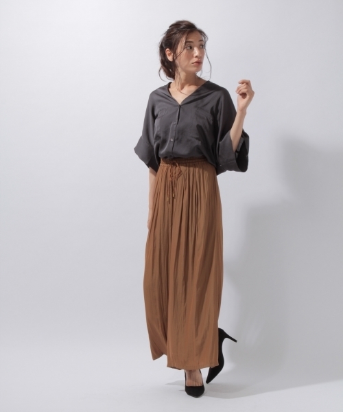 laboratory work(ラボラトリーワーク)の「オーバーポケットシャツ(シャツ/ブラウス・レディース・スモークグレー/ライトブラウン/オリーブ・MEDIUM)」の7枚目の写真