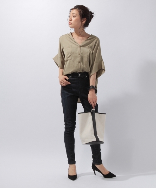 laboratory work(ラボラトリーワーク)の「オーバーポケットシャツ(シャツ/ブラウス・レディース・スモークグレー/ライトブラウン/オリーブ・MEDIUM)」の9枚目の写真