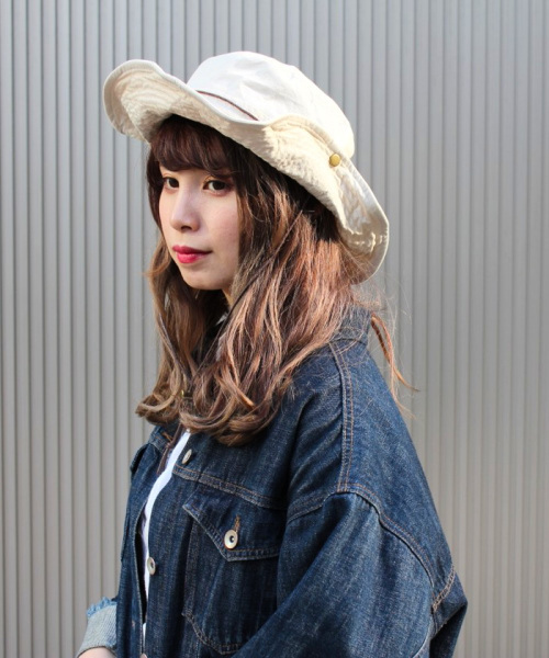 milsa（ミルサ）の「【milsa】 WASHED ADVENTURE HAT/【ミルサ】ウォッシュド　アドベンチャー　フェス　ハット（ハット・レディース・カモフラージュ/ブルー/ライトグレー/ライトブルー/ベージュ/ネイビー/ブラック/カーキ/オフホワイト/グレー・M(57.5)/M/57.5cm）」の14枚目の写真