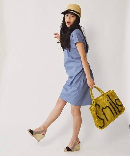 SHIPS for women（シップスフォーウィメン）の「FLAMENQUITAS:2トーン ウェッジ◇（サンダル・レディース・ブラック/ベージュ/ブルー・35/36/37/38）」の5枚目の写真