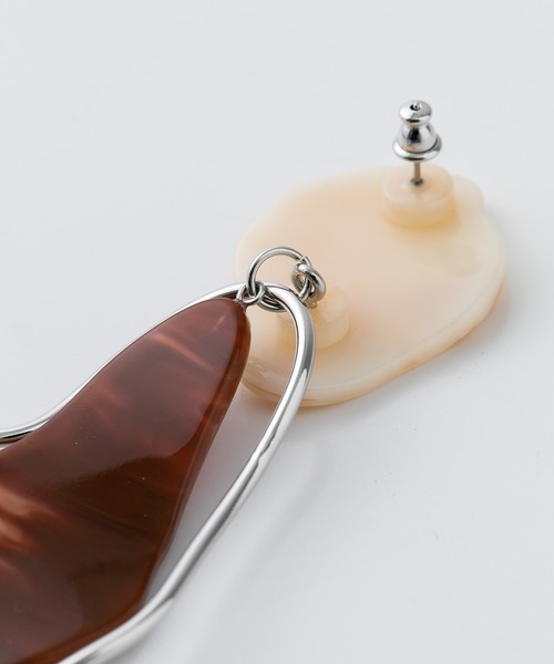 UNITED TOKYO（ユナイテッドトウキョウ）の「マーブルモチーフピアス（ピアス（両耳用）・レディース・マルチ/ブラウン/パープル・1/FREE/0）」の4枚目の写真