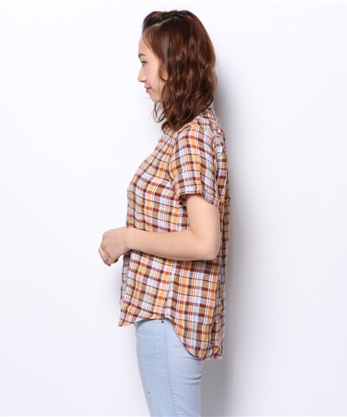 coen（コーエン）の「チェック柄半袖リネンシャツ（シャツ/ブラウス・レディース・ネイビー/コバルトブルー/マスタード/レッド・LARGE/MEDIUM）」の5枚目の写真