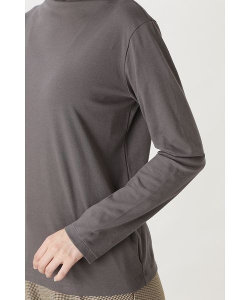 human woman(ヒューマンウーマン)の「エコウォームハイネックカットソー(Tシャツ/カットソー・レディース・ホワイト/グレー系その他・MEDIUM)」の14枚目の写真