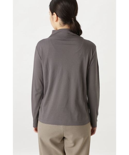 human woman(ヒューマンウーマン)の「エコウォームハイネックカットソー(Tシャツ/カットソー・レディース・ホワイト/グレー系その他・MEDIUM)」の17枚目の写真