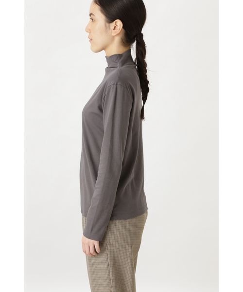 human woman(ヒューマンウーマン)の「エコウォームハイネックカットソー(Tシャツ/カットソー・レディース・ホワイト/グレー系その他・MEDIUM)」の16枚目の写真