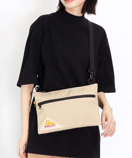 KELTY（ケルティ）の「・KELTY / ケルティ  VINTAGE FLAT POUCH SM サコッシュ 2592214 ケルティー AGI（ショルダーバッグ・レディース・キャメル/サンドベージュ/タン/ブラック/グレー/レオパード/その他2/その他1/ブラウン/ネイビー/その他3・FREE）」の5枚目の写真