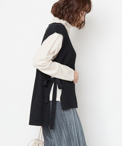 STYLEBLOCK(スタイルブロック)の「サイドリボンニットベスト×カシミアタッチタートルニットセットアンサンブル(ニット/セーター・レディース・ブラウン/ブルー/グレイッシュベージュ/ブラック/キャメル・M)」の2枚目の写真