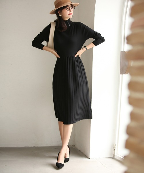 SAISON DE PAPILLON(セゾンドパピヨン)の「ハイネックウエスト切り替えプリーツニットワンピース(ワンピース・レディース・ブラック/グレー/ブルー/アイボリー/ブラウン/ブルー系その他/ネイビー/ベージュ・M/L)」の21枚目の写真