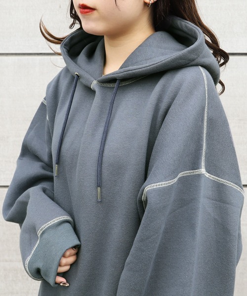 PairPair（ペアペア）の「配色ステッチBIGパーカー(ユニセックス)（パーカー・メンズ・ブルー/モカ/スミクロ/ライトベージュ/ダークオレンジ・FREE）」の7枚目の写真