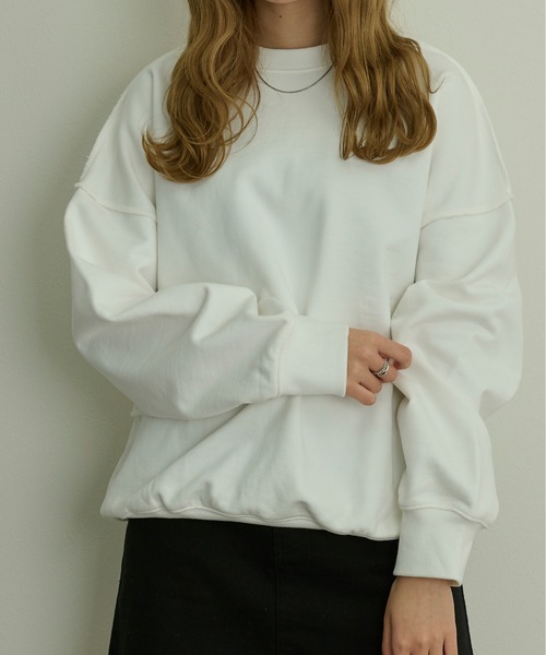 SHEER flow（シアーフロウ）の「【インフルエンサー yukariプロデュースアイテム】バックオープンスウェット（スウェット・レディース・オフホワイト・FREE）」の15枚目の写真